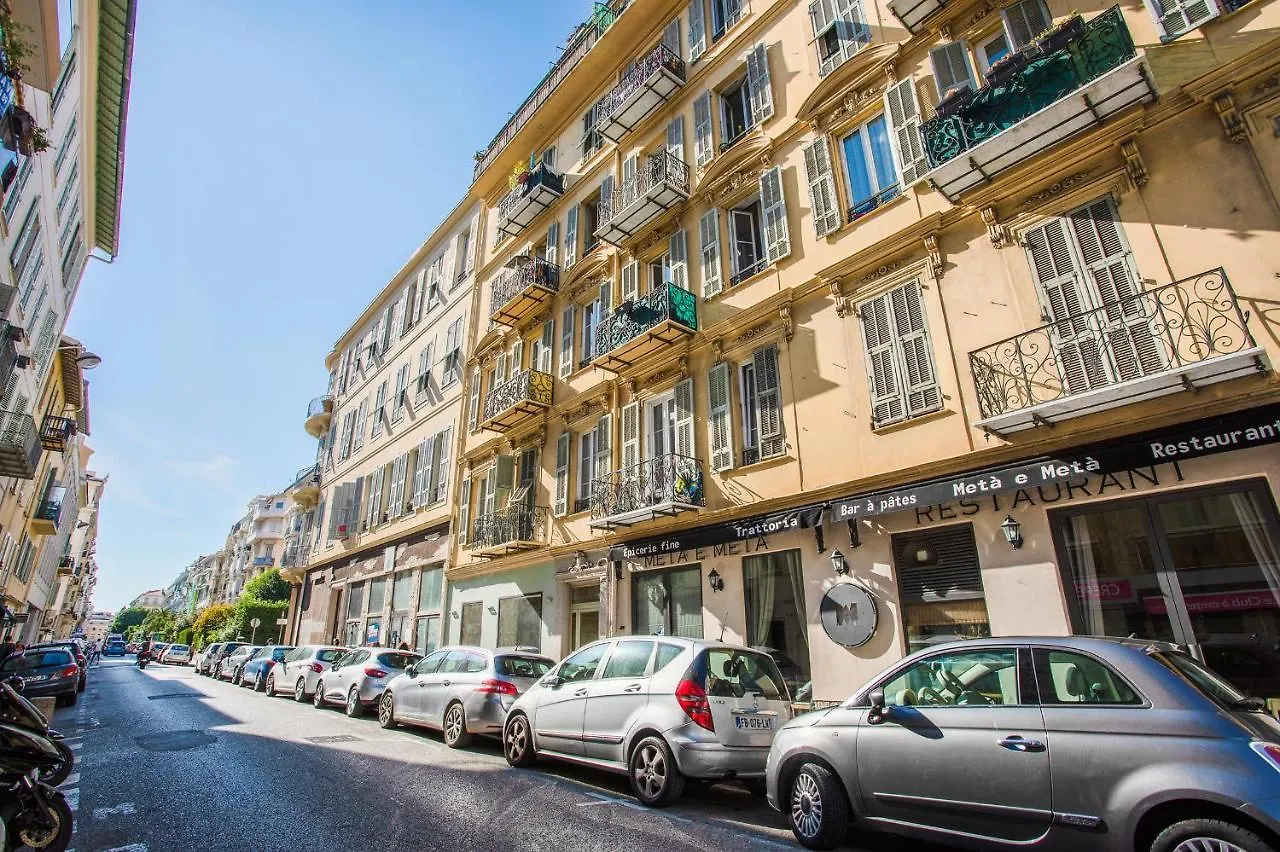 Apartment Le Foch Ap4244 By Riviera Holiday Homes Nizza Frankreich